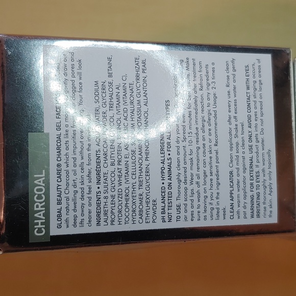 Lot of 4 Charcoal Gel Face Masks - Picture 3 of 6